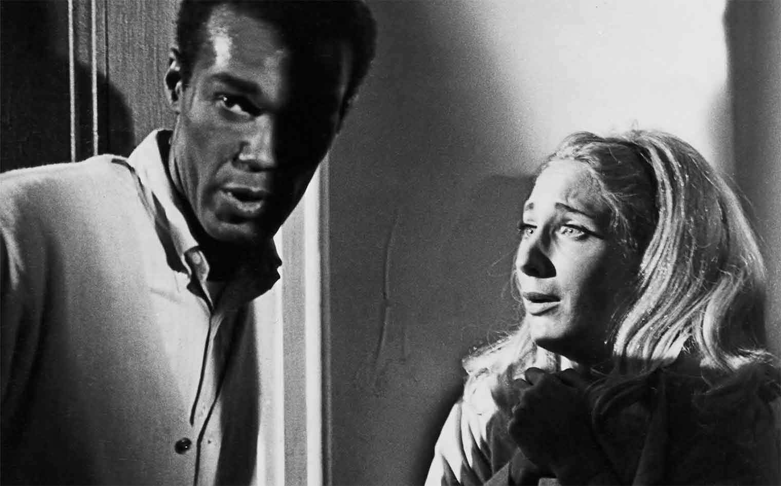 Still of uane Jones and Judith O'Dea from the 1968 film Night of the Living Dead