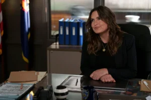 Was Law & Order: Special Victims Unit Season 25 a Milestone Celebration? Olivia Benson sitting at her desk in her office.