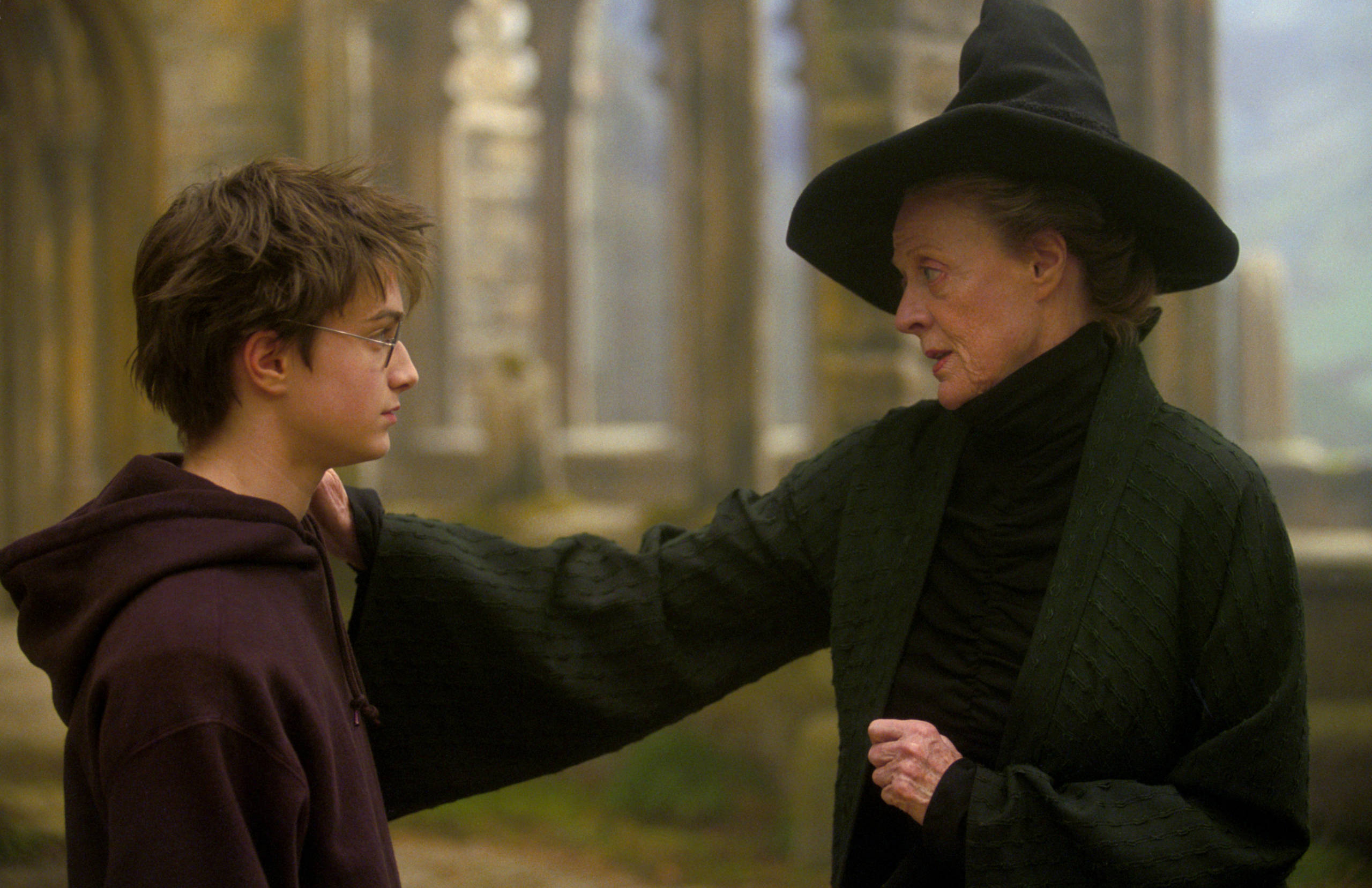 Still of Daniel Radcliffe and Maggie Smith from Harry Potter and the Prisoner of Azkaban, 2004.