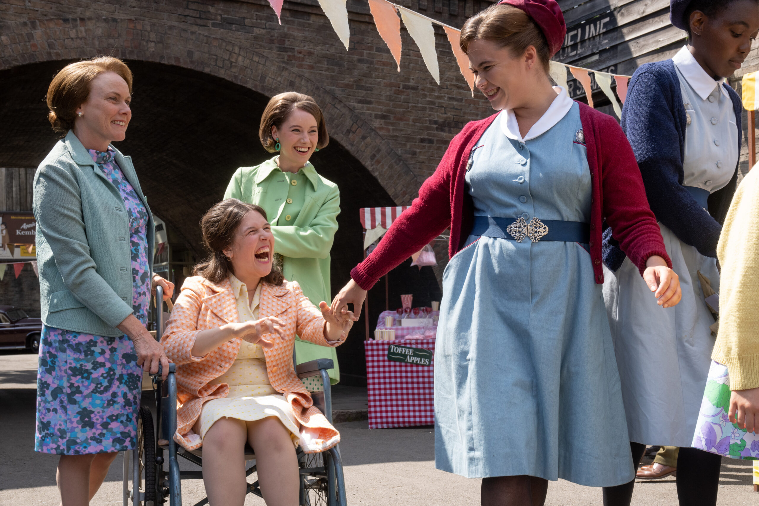 Ada Challis (JENNIFER HENNESSY), Doreen Challis (ROSIE LUISA-JONES), Anne Challis (GEORGIA ALEXANDRA) and Nancy Corrigan (MEGAN CUSAK) in Call the Midwife 