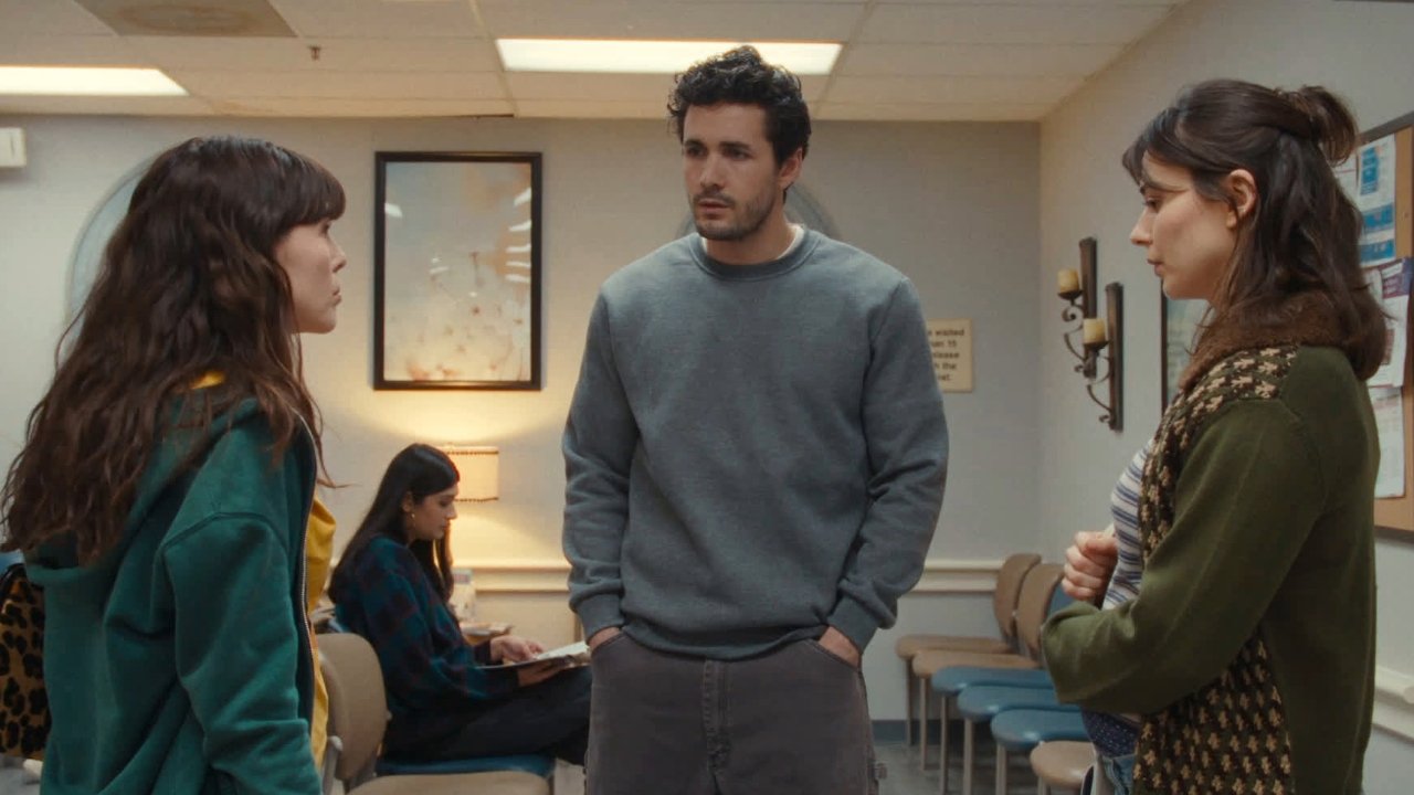 The Threesome Review: Zoey Deutch, Jonah Hauer-King, and Ruby Cruz Charm in This Romantically Grounded Drama 