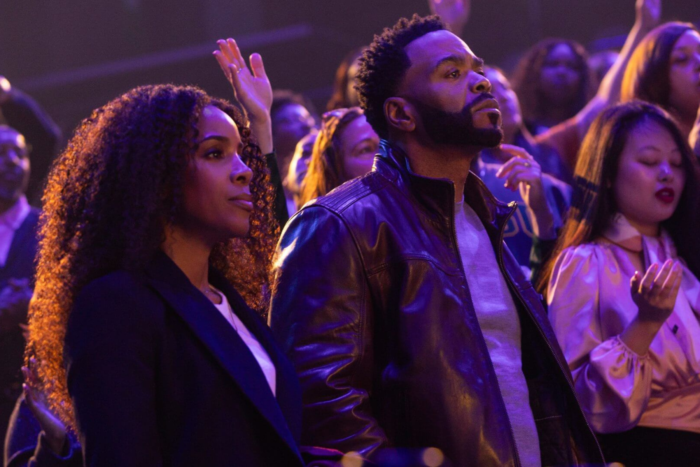 Relationship Goals Review: A Charming Rom-Com With a Soundtrack Worth Saving Kelly Rowland and Method Man stand together in a crowded church worship scene in Relationship GoalsKelly Rowland and Method Man stand together in a crowded church worship scene in Relationship Goals