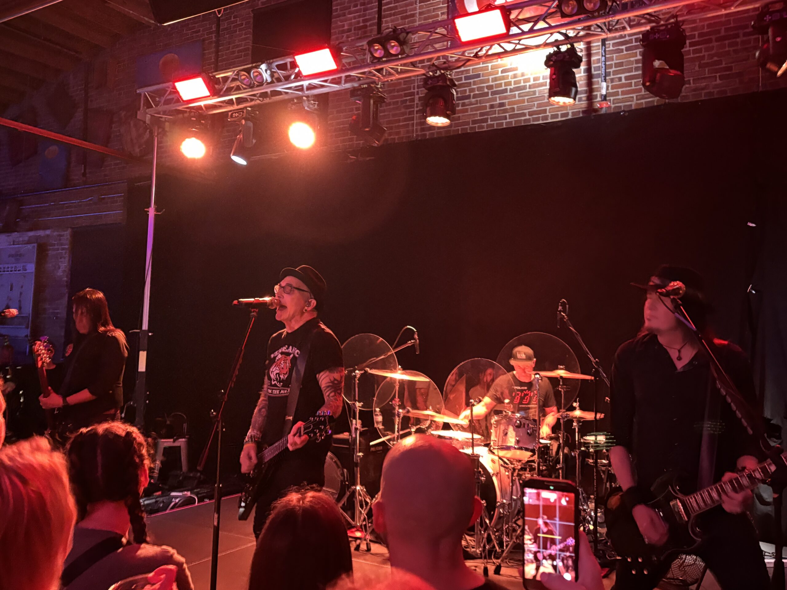 Everclear in Wilmington, NC at Bowstring - May 2nd, 2026 (photo credit: Ashley Bissette Sumerel / Eulalie Magazine)